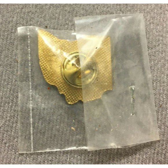 VFW Ohio 91-92 Charm/Pendant Gold tone enameled NOS - Picture 2 of 2